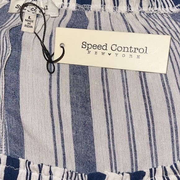 Off the shoulder bell sleeve dress - Picture 6 of 6